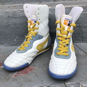 Women’s Kangaroo Wrestling High Top Sneakers